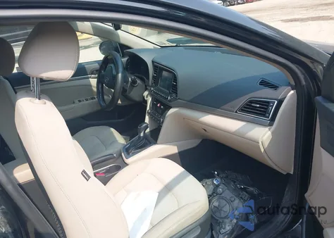 2018 Hyundai Elantra Value Edition z USA, uszkodzony, nr VIN 5NPD84LF0JH270352